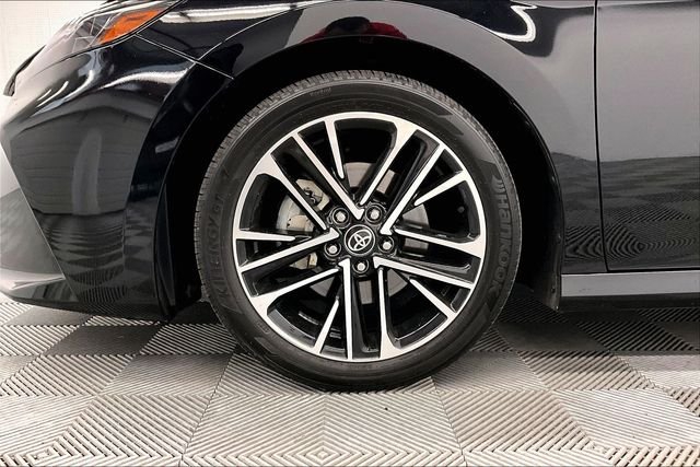 2025 Toyota Camry XLE - Photo 10