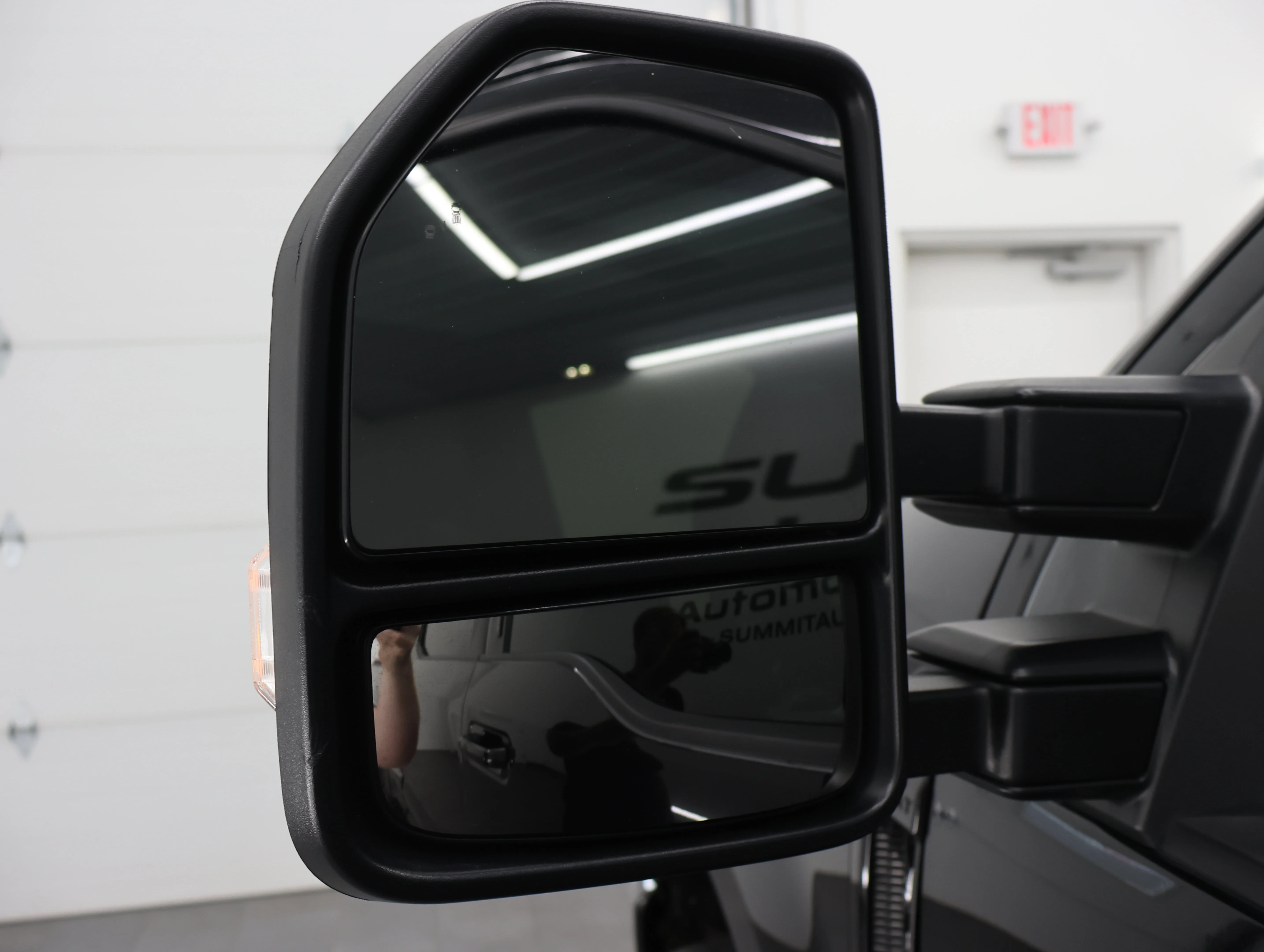 Used 2022 Agate Black Metallic Ford Lariat image 38