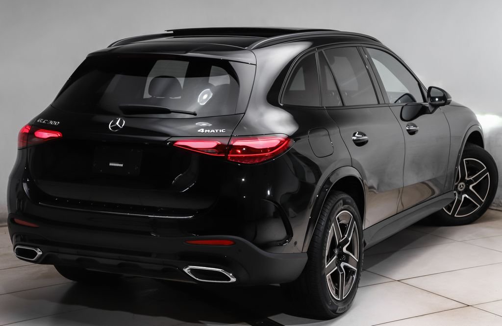 New 2026 Black Mercedes-Benz GLC 300 image 3