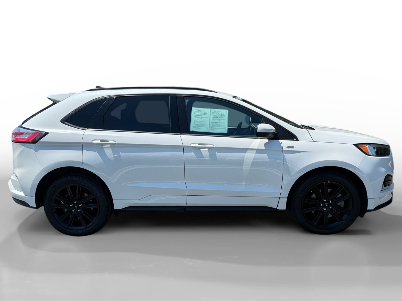 Used 2022 White Metallic Ford ST Line image 6
