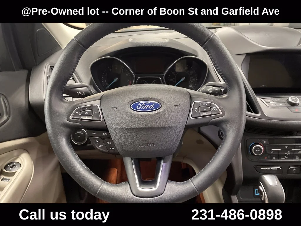 Used 2019 Blue Ford SEL image 21