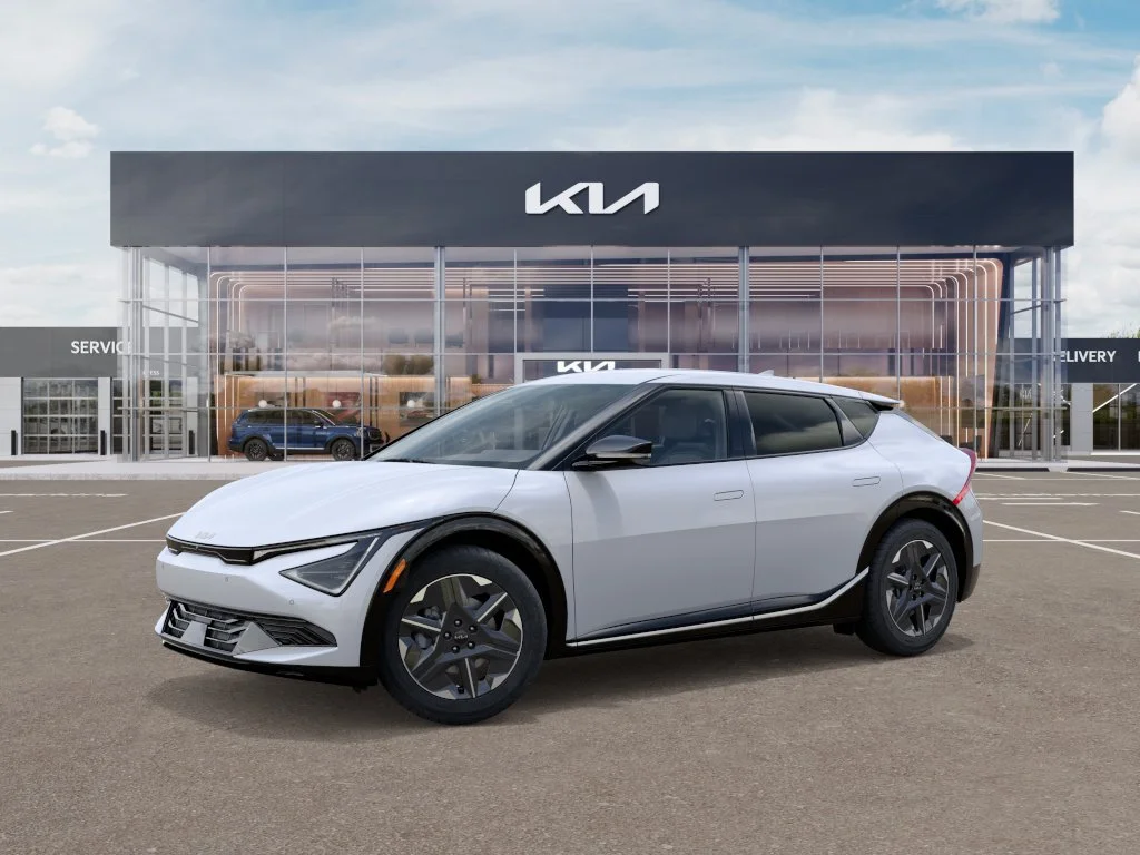 New 2026 Glacial White Pearl Kia Light Long Range image 3