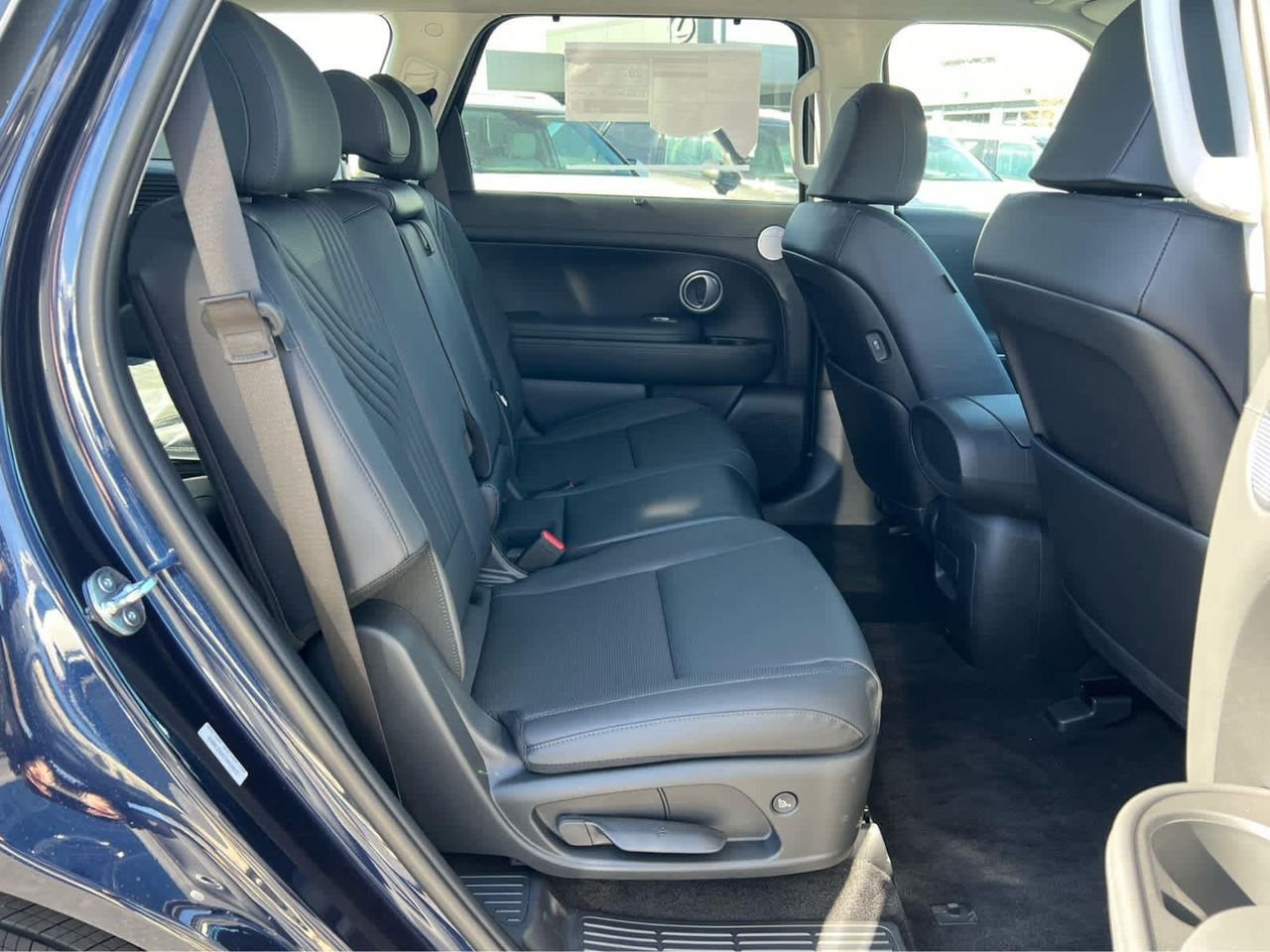 New 2026 Classy Blue Pearl Hyundai SEL 8P image 25