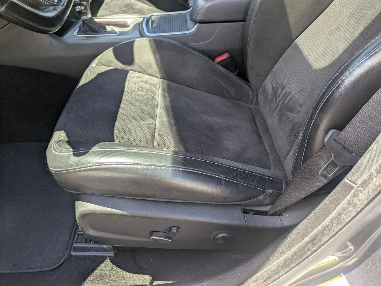 Used 2022 Granite Pearlcoat Dodge Scat Pack image 15