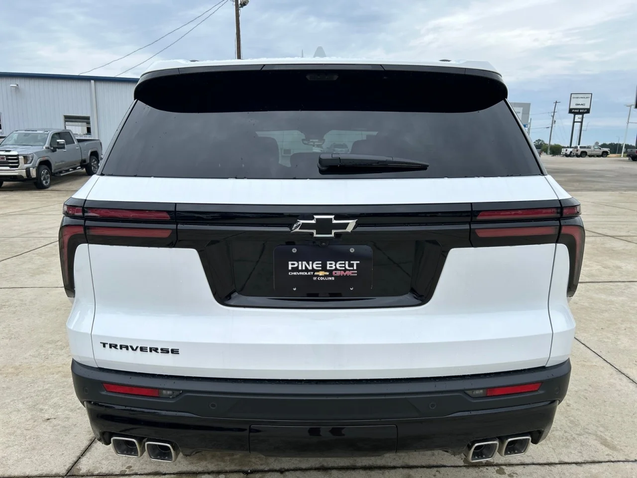 2026 Chevrolet Traverse LT - Photo 6