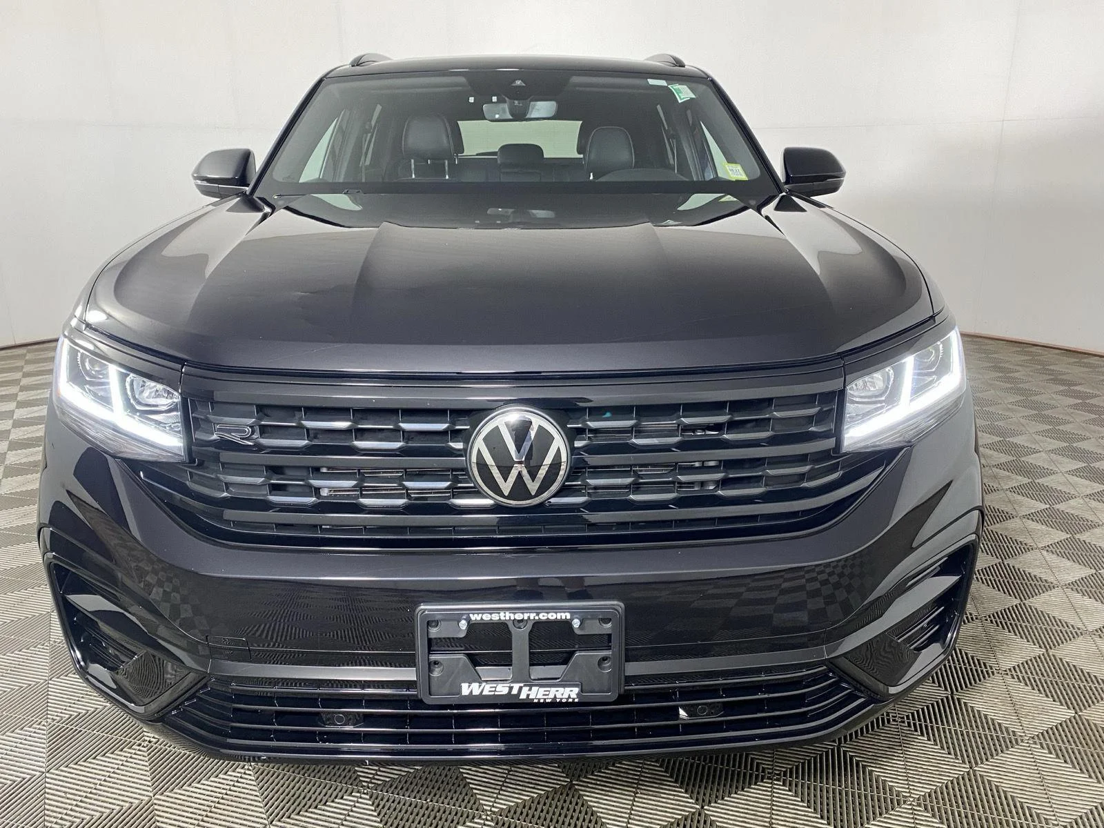 Used 2023 Deep Black Pearl Volkswagen 2.0T SEL R-Line Black image 2