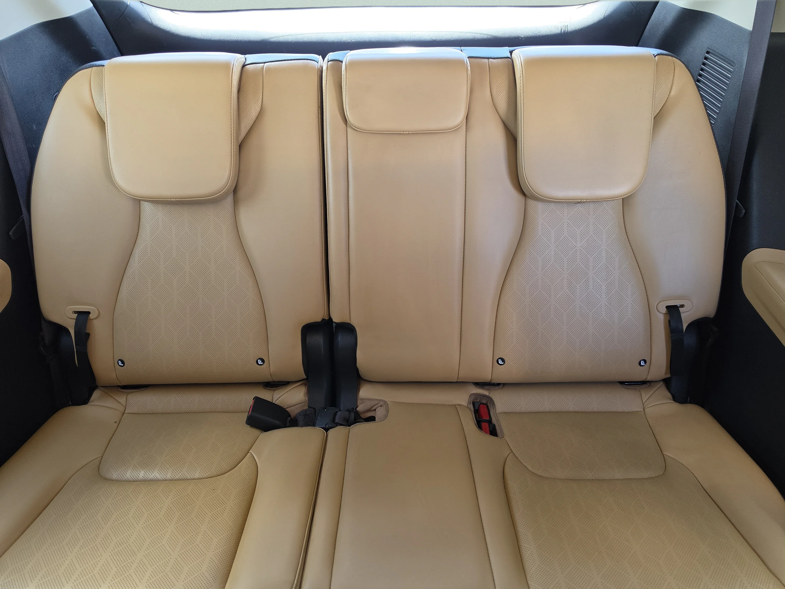 Used 2024 Flare Red Kia LX image 21