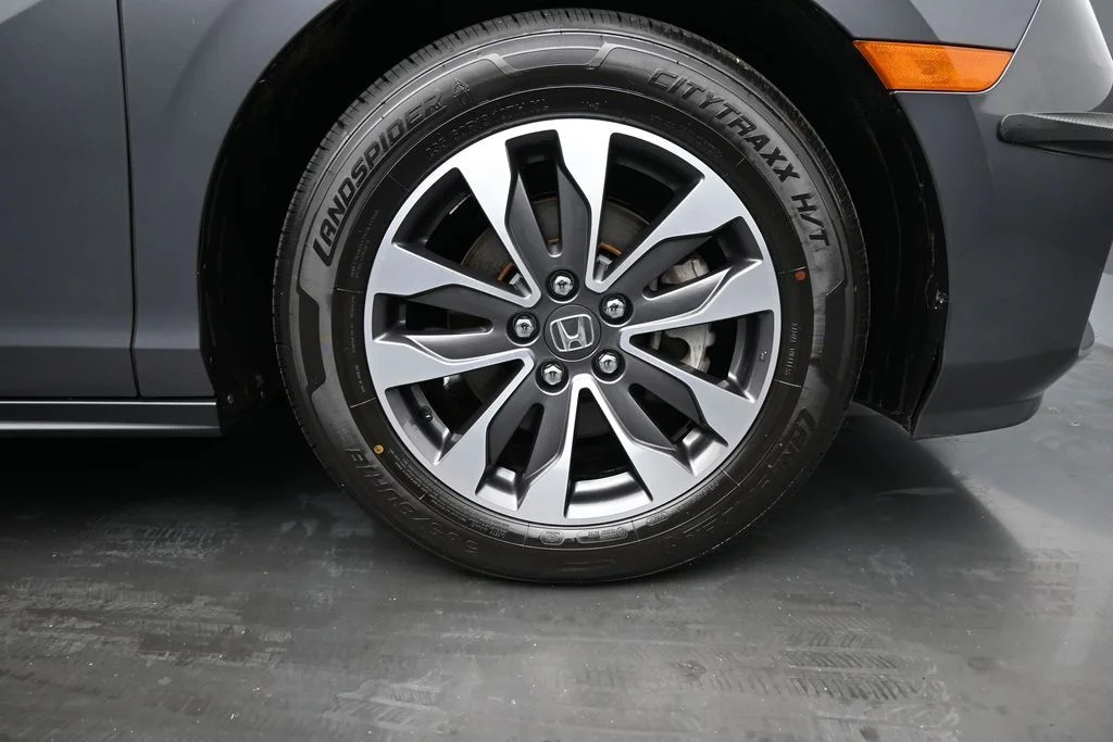 Used 2023  Honda EX-L image 10