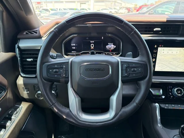 Used 2025 White GMC Denali image 10