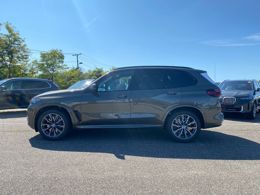 2026 BMW X5 M60i - Photo 6