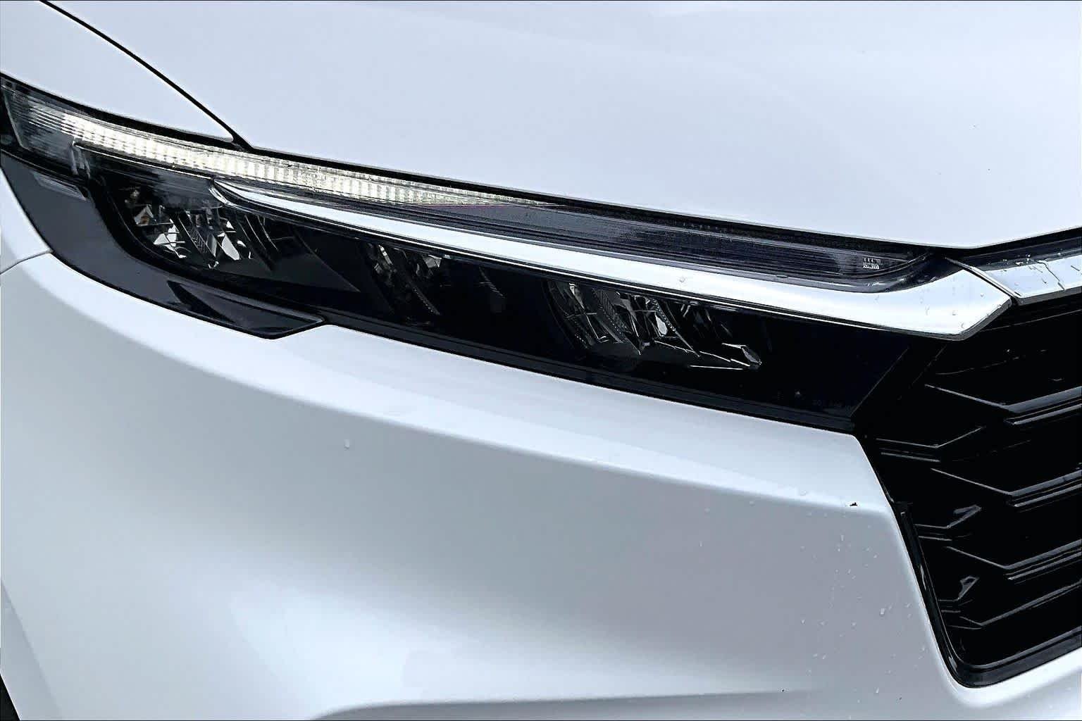 Certified Used 2023 Platinum White Pearl Honda 1.5T AWD EX-L BD image 27