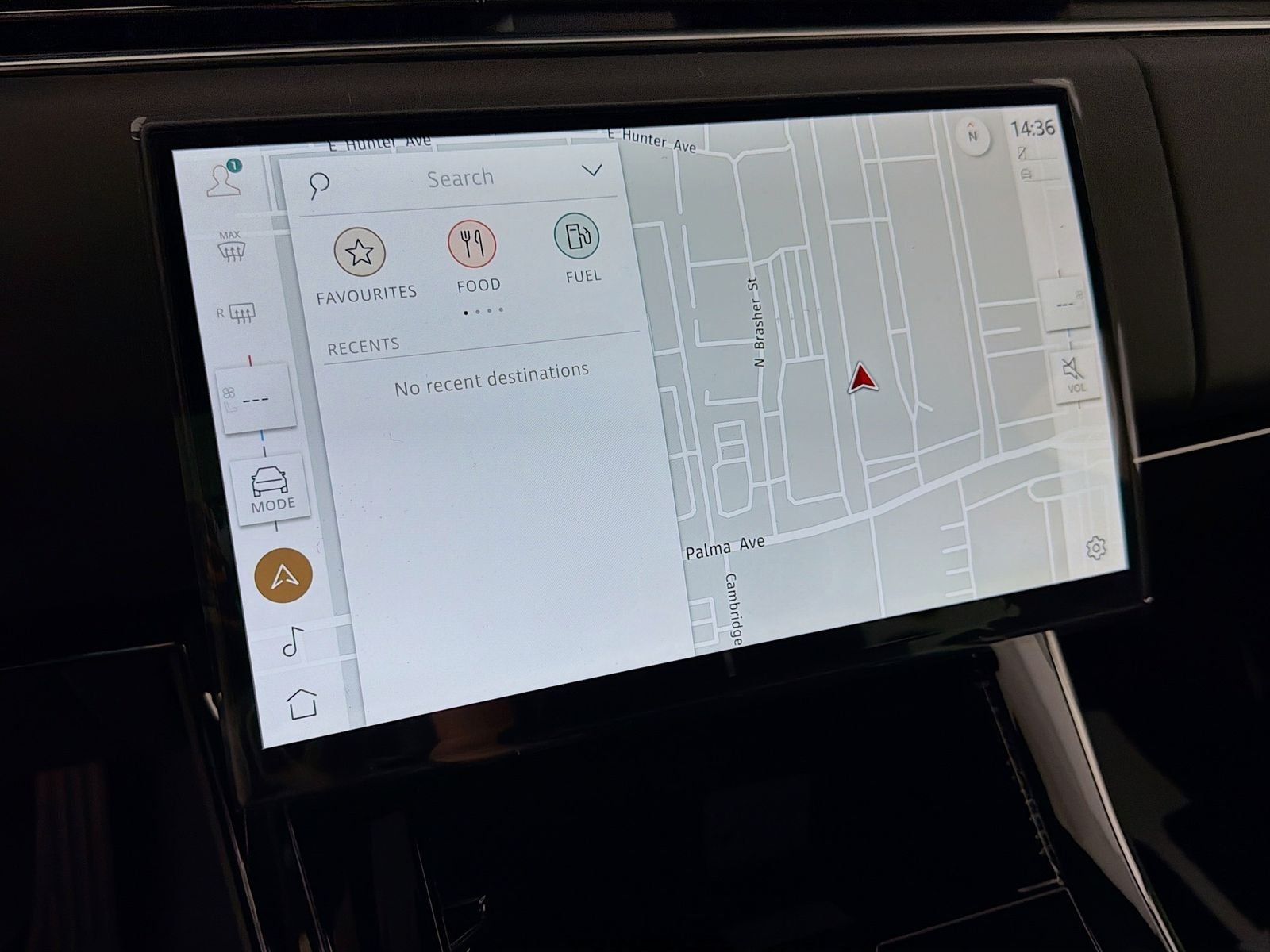 New 2026 Borasco Grey Land Rover SE image 14