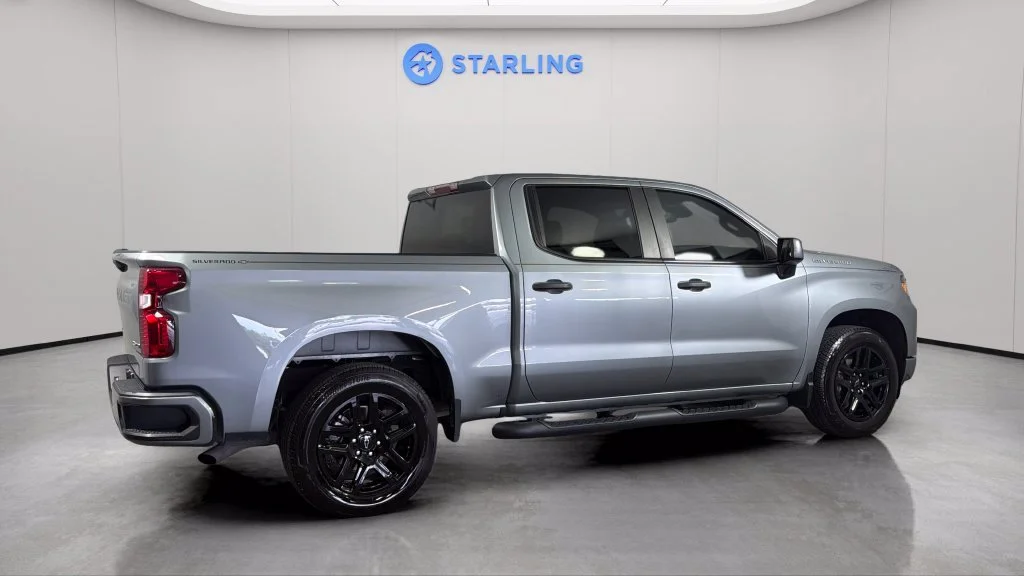 2024 Chevrolet Silverado 1500 Custom - Photo 10