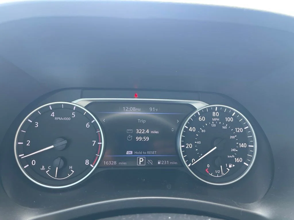 Used 2024 Gray Nissan SV image 6