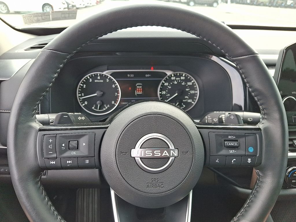Used 2024 White Nissan SL image 21
