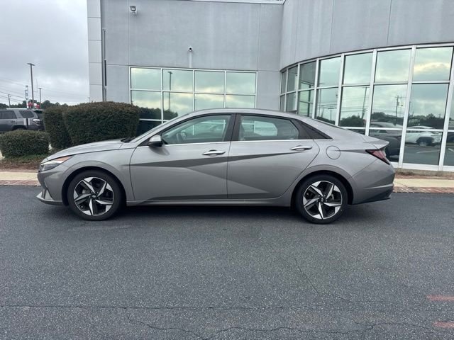 Used 2022  Hyundai Limited image 11
