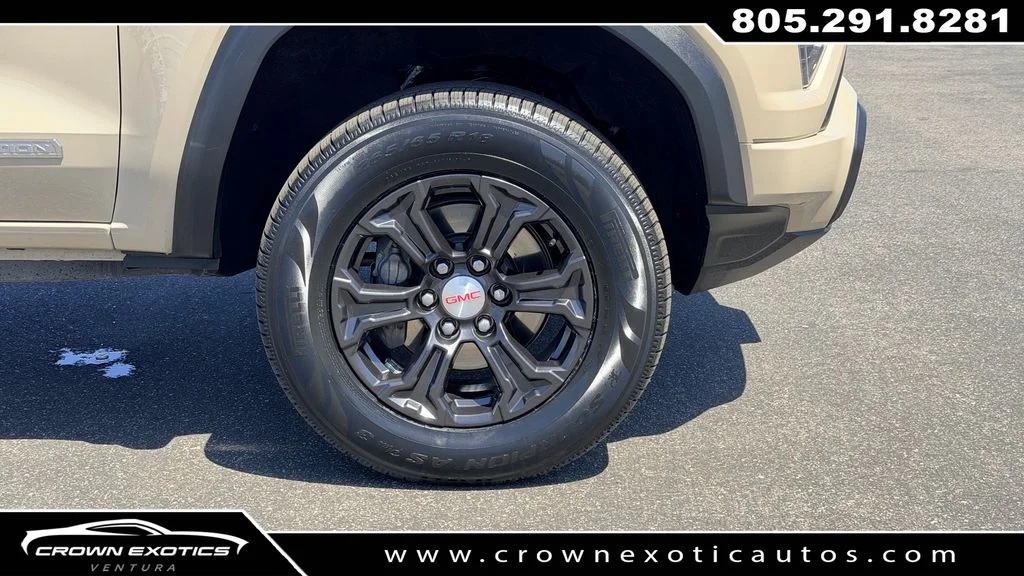 Used 2024 Beige GMC Elevation image 9