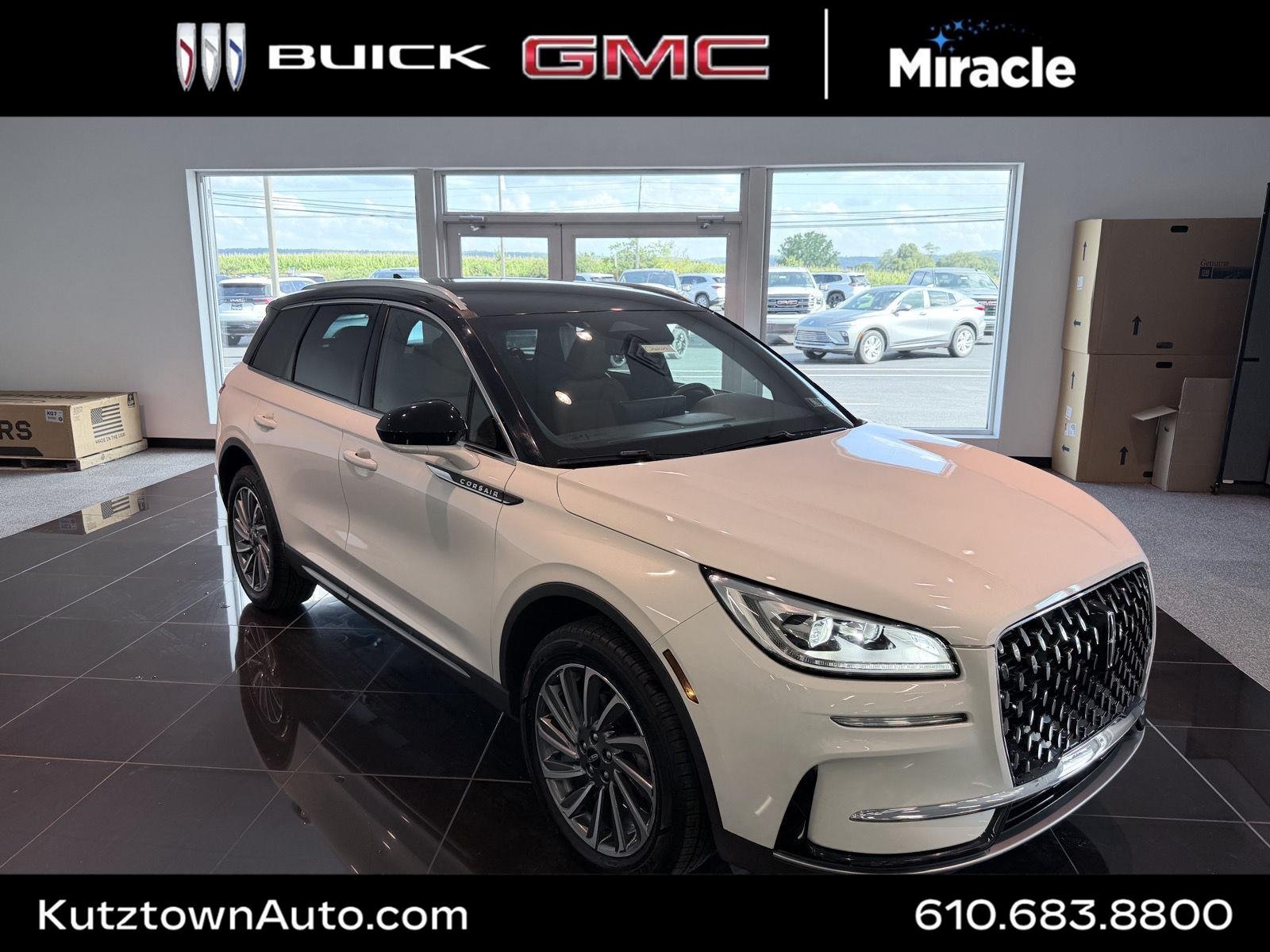 Used 2023 Pristine White Me Lincoln Reserve image 1