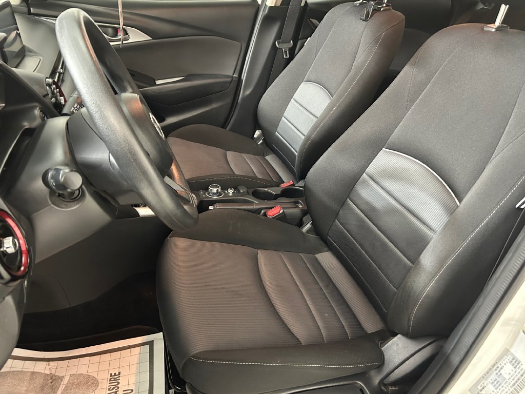 Used 2018 White Mazda Sport image 7