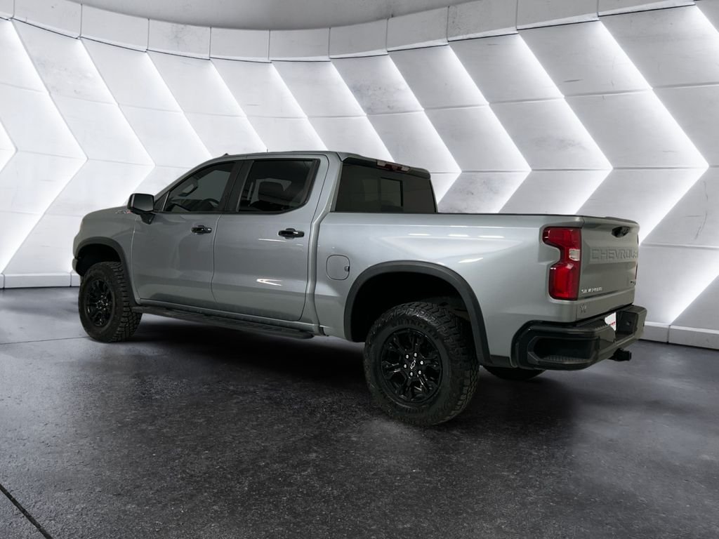 Used 2024 Gray Chevrolet ZR2 image 5