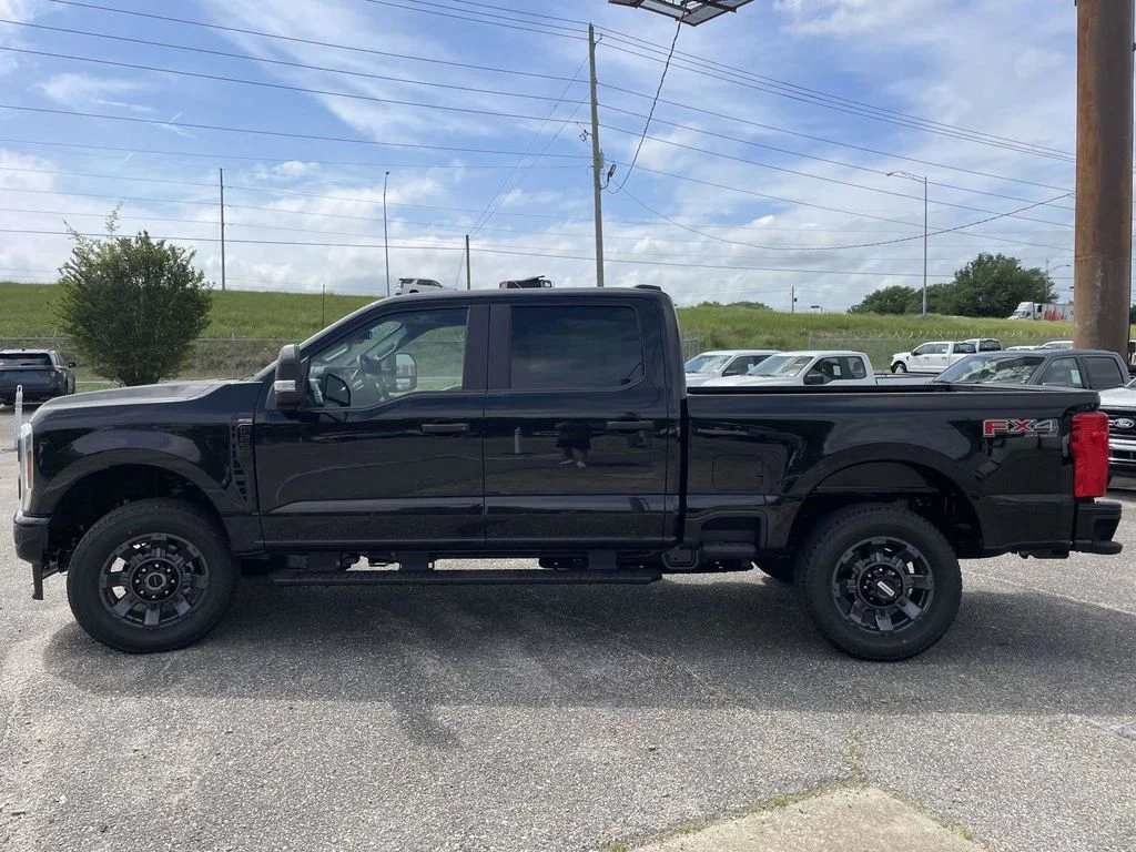 New 2026 Black Ford XL image 6