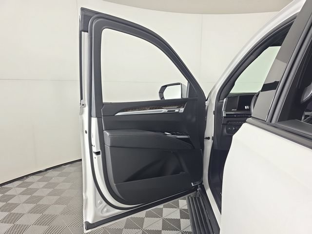 Used 2025 Crystal White Tricoat Cadillac Sport Platinum image 22