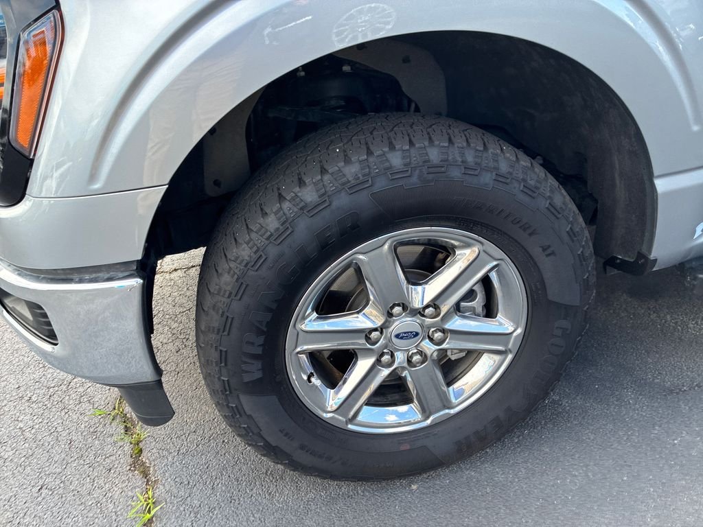 Used 2025 Silver Ford XLT image 9