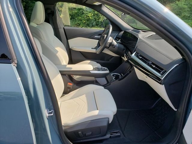 Used 2026 Green Metallic BMW xDrive28i image 20