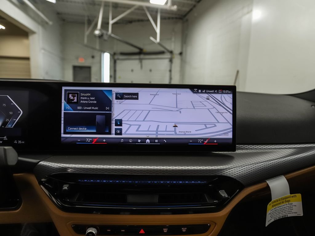 2025 BMW i4 40 - Photo 15