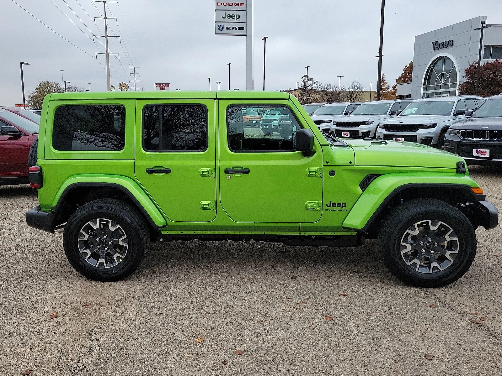 New 2026 PGE Mojito! Cle Jeep 4-DOOR SAHARA image 5
