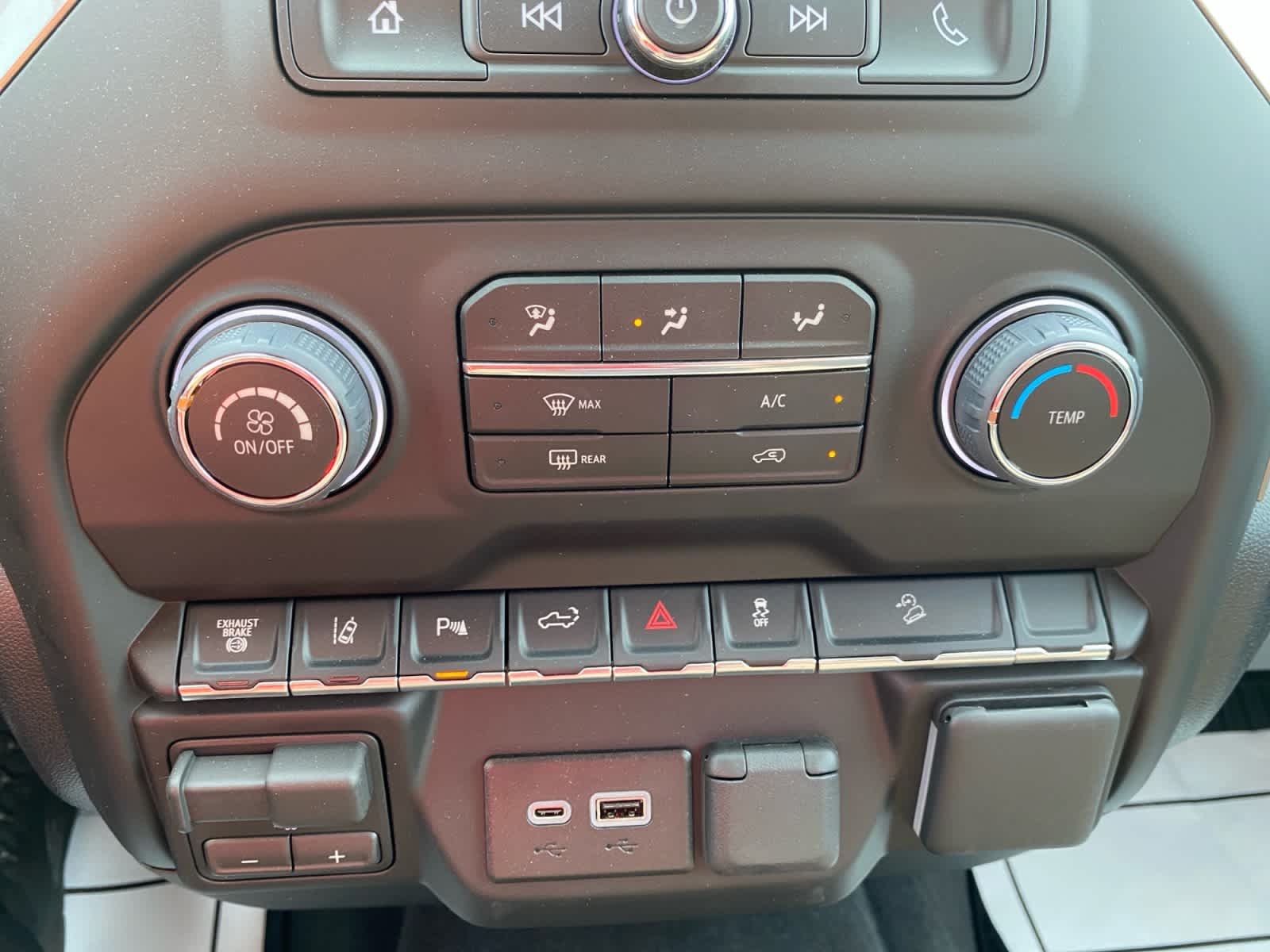 2026 Chevrolet Silverado 2500HD Custom - Photo 29