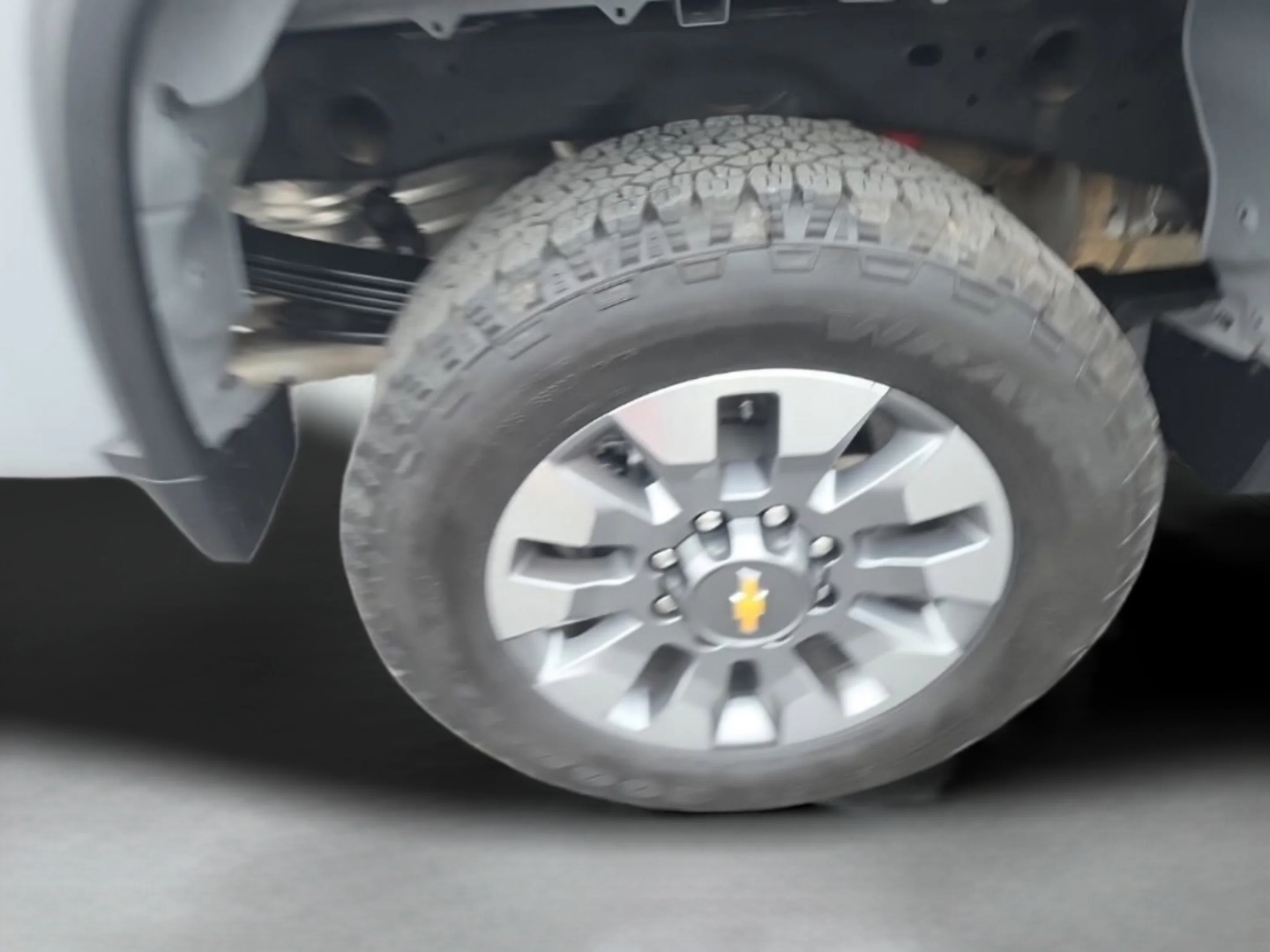 Used 2025 Slate Gray Metallic Chevrolet Custom image 33