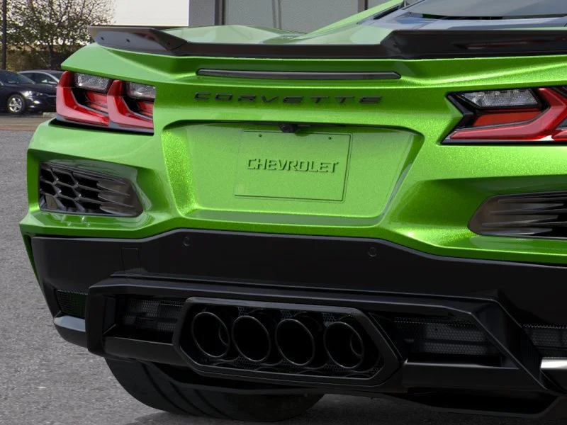 New 2027 Roswell Green Metallic Chevrolet 2LT image 14