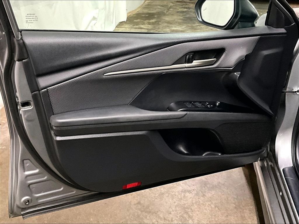 Used 2025 Gray Toyota SE image 9