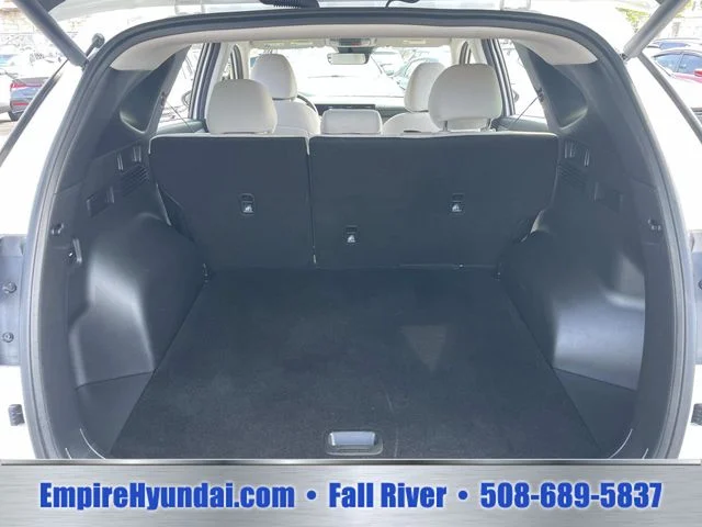 Certified Used 2026 White Hyundai SEL Plus image 7