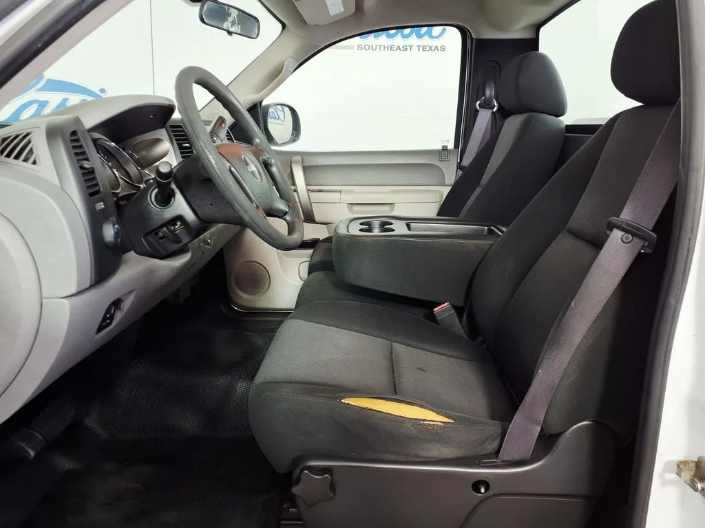 Used 2011 White GMC Work Truck image 10