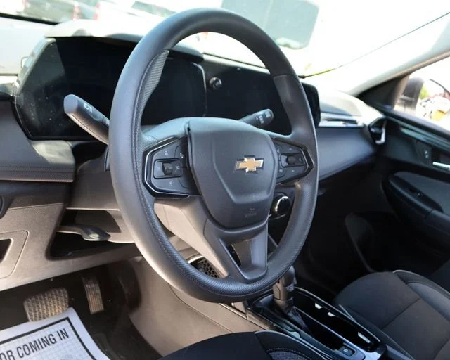 2025 Chevrolet Trailblazer LS - Photo 11