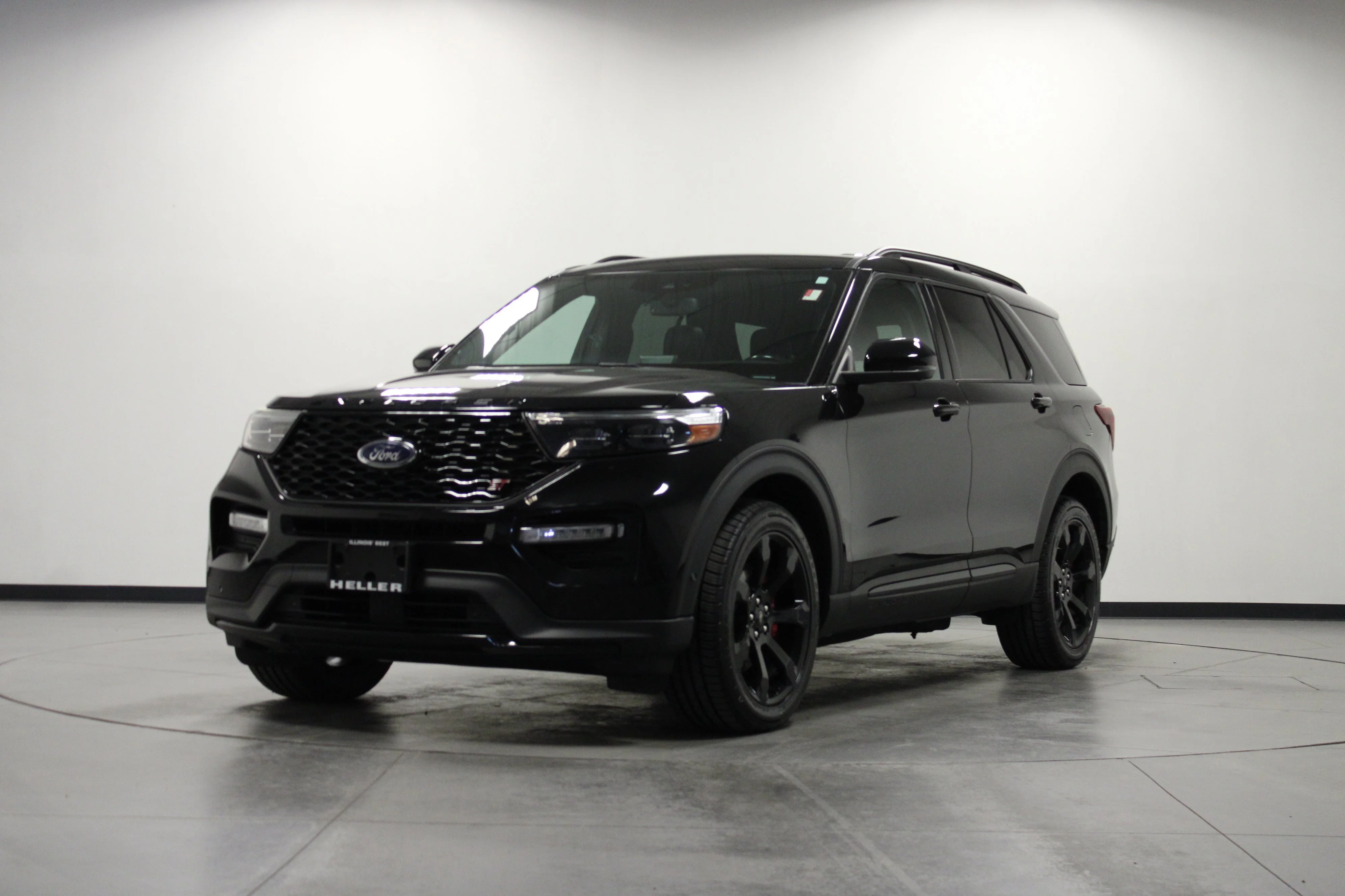 Used 2021 Black Metallic Ford ST image 8