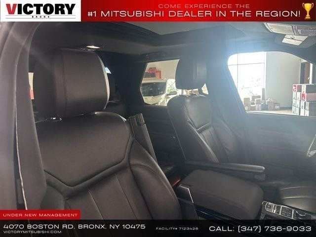 Used 2018 Gray Land Rover HSE image 18