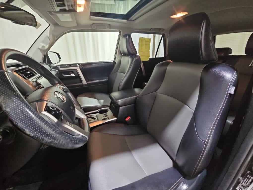 Certified Used 2018 Midnight Black Metallic Toyota SR5 Premium image 6
