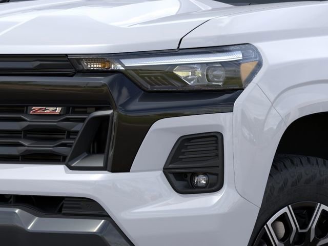 New 2026 Summit White Chevrolet Z71 image 10