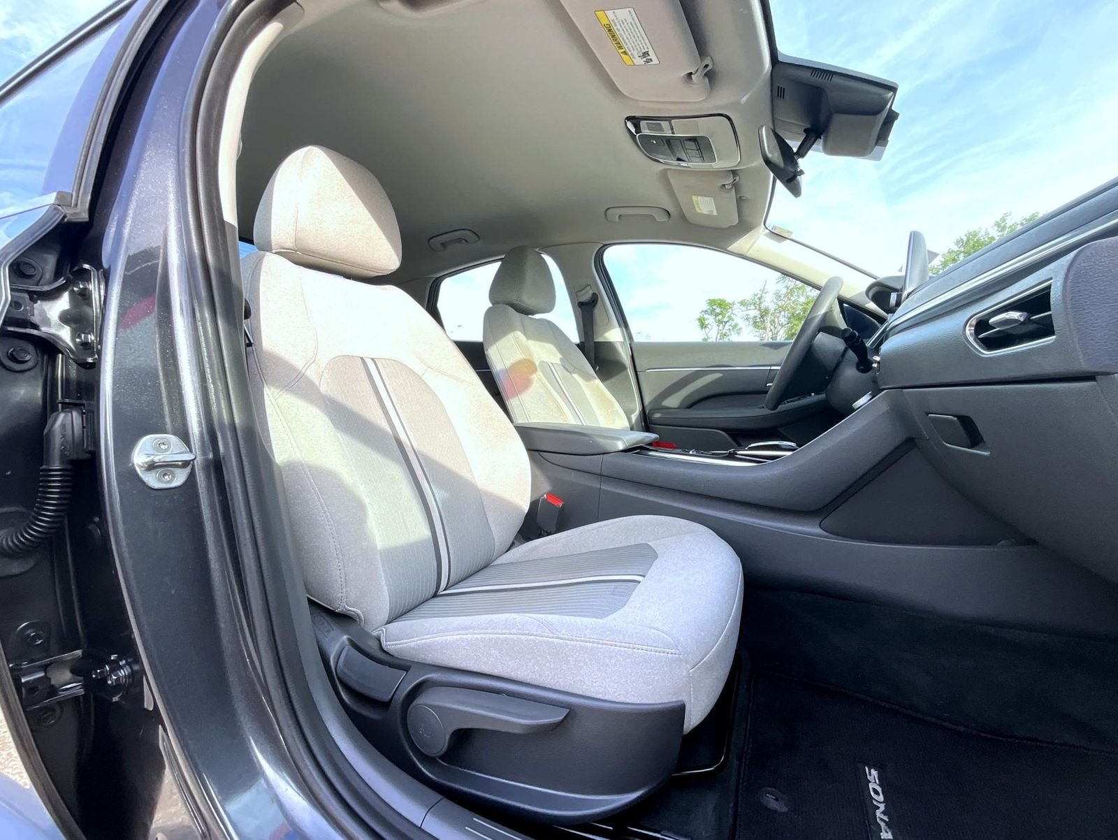 Used 2021 Gray Hyundai SEL image 17