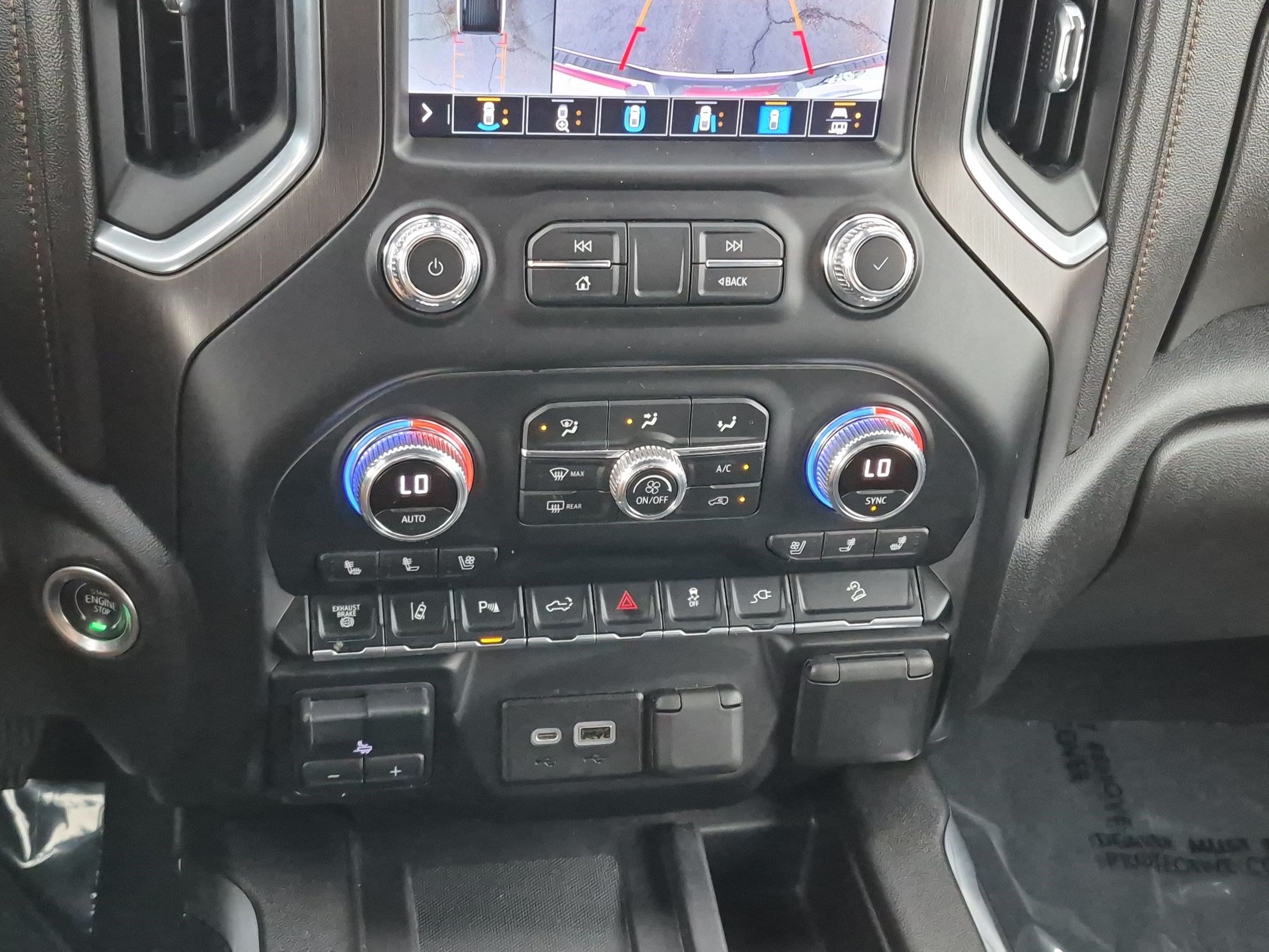 Used 2022 Summit White GMC AT4 image 26
