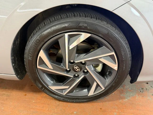 Used 2025 Fluid Metal Hyundai SEL Sport image 8