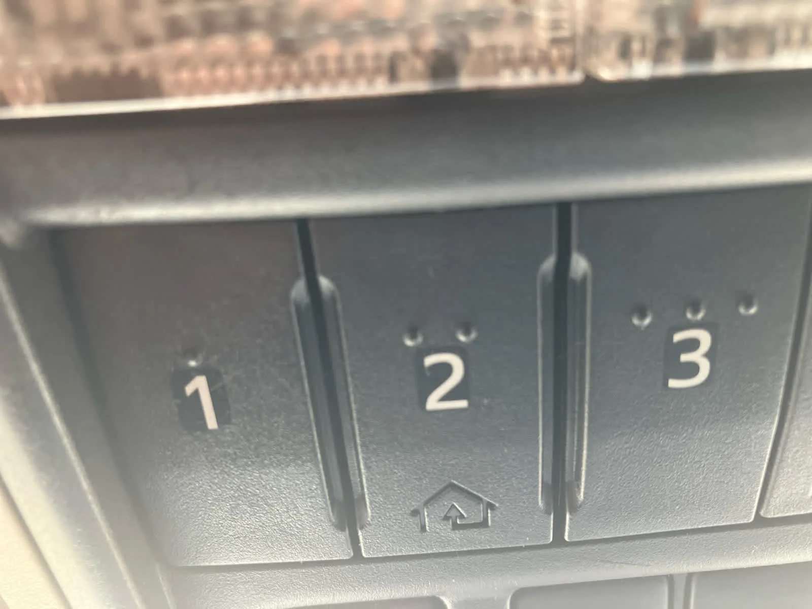 Used 2013 Blizzard Pearl Metallic Toyota SR5 image 21
