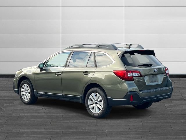 Used 2019 Green Subaru 2.5i Premium image 4