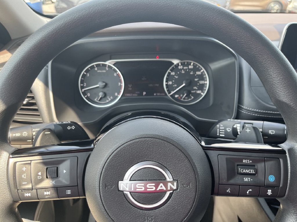 Used 2023 Silver Nissan SV image 14