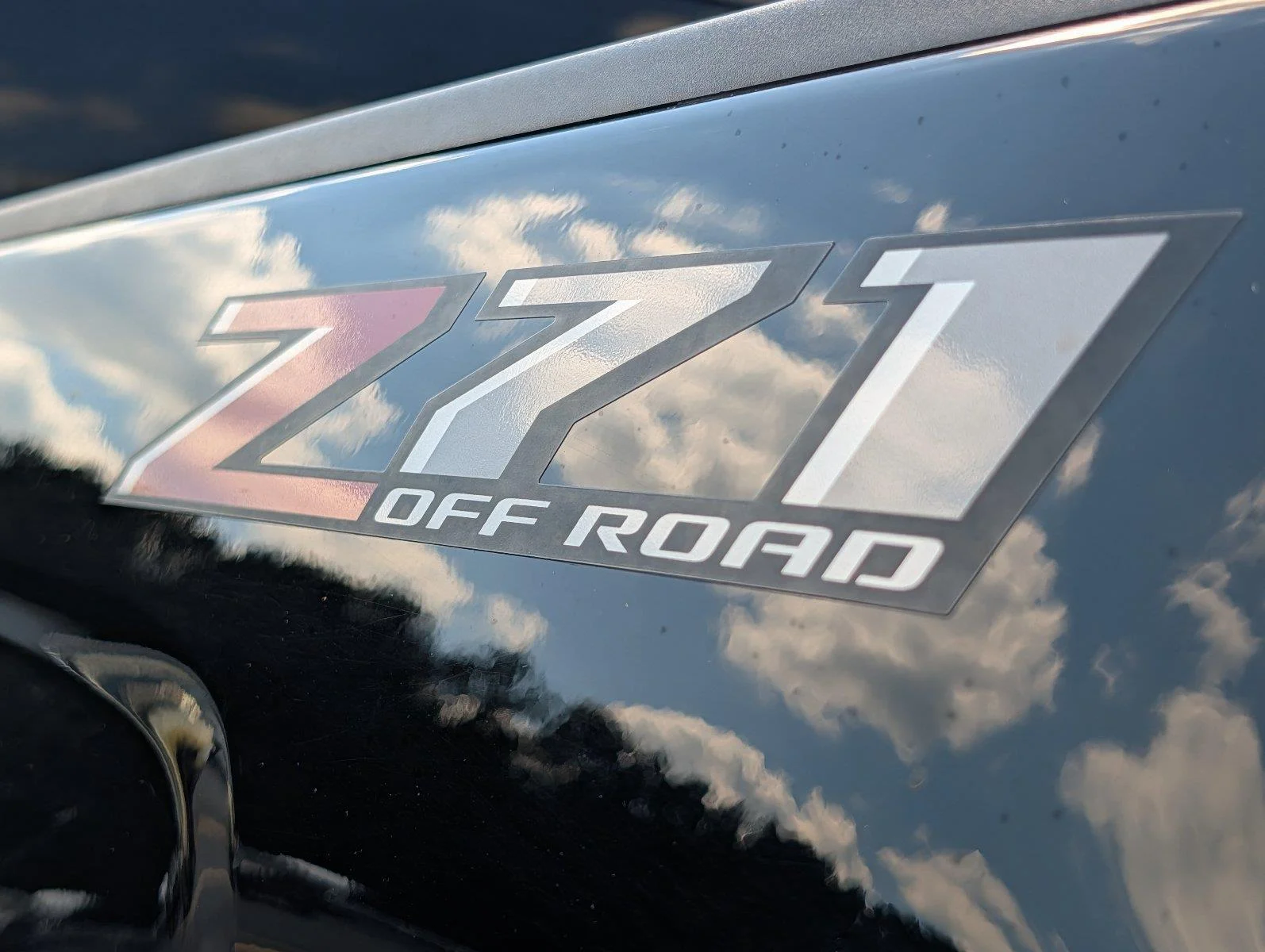 Used 2018 Black Chevrolet LT image 35