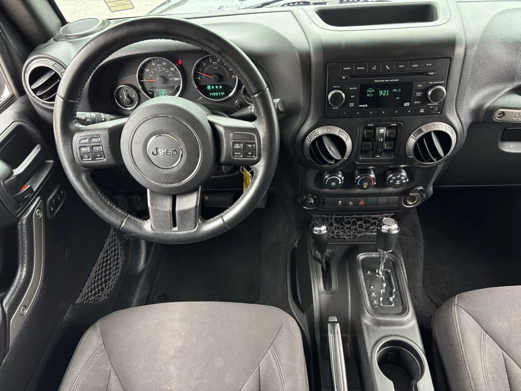 Used 2018 Gray Jeep Unlimited Sport image 3