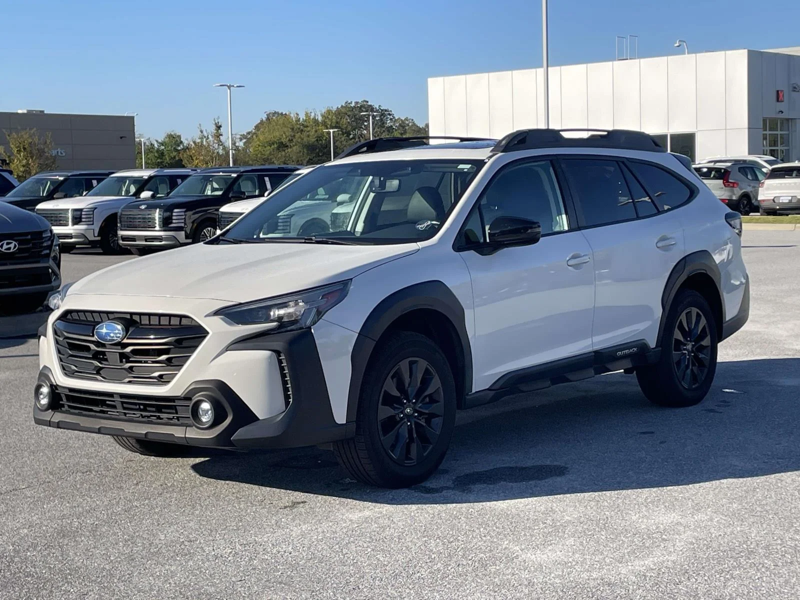 Used 2023 Crystal White Pearl Subaru Onyx Edition image 23